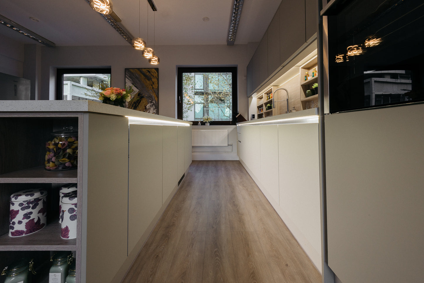 kitchen for photoshoot, sidewalk
