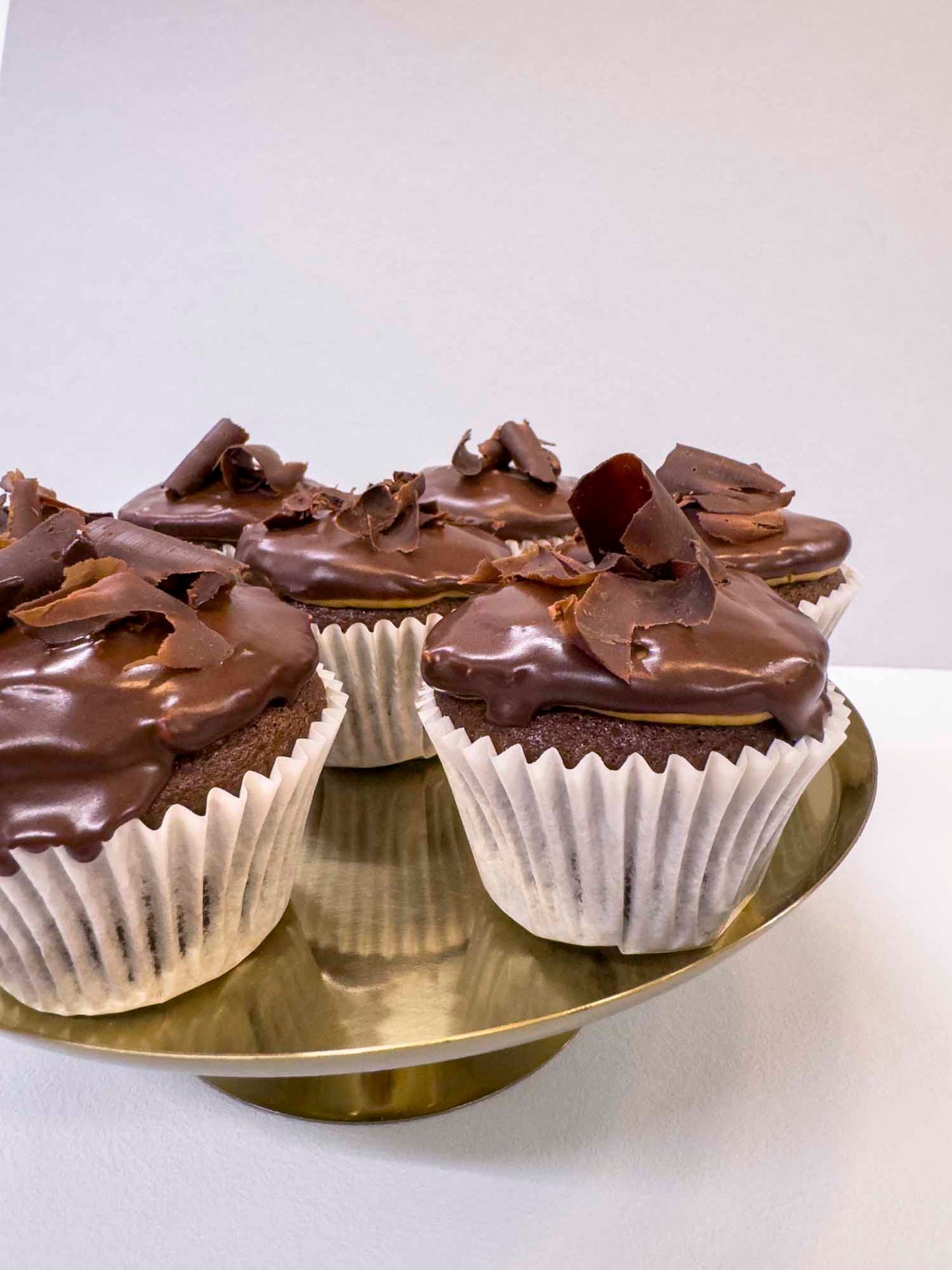 CUPCAKE - CHOCOLATE WITH CARAMEL