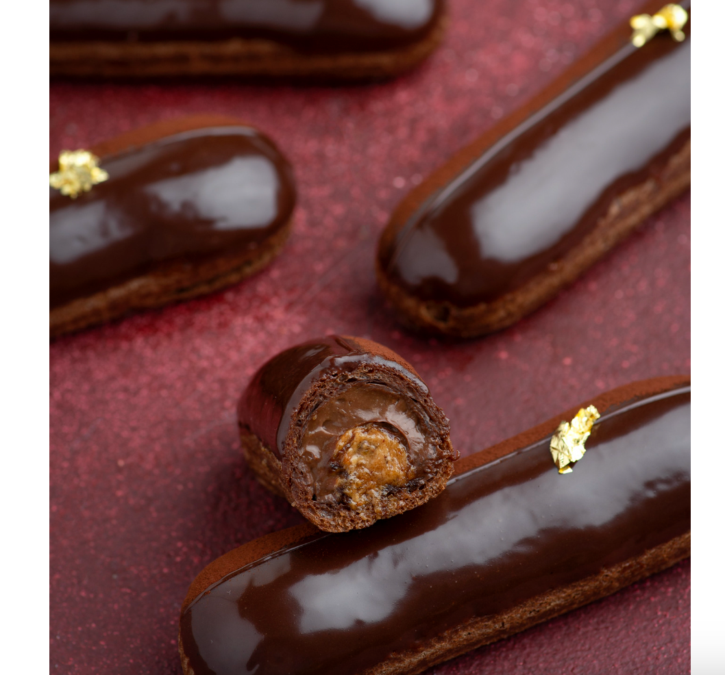 CHOCOLATE ECLAIR - XL SIZE