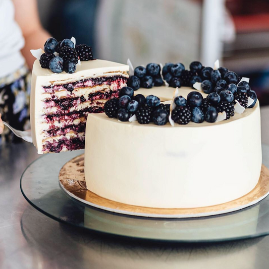 COCONUT AND BLACKBERRY CHIFFON CAKE